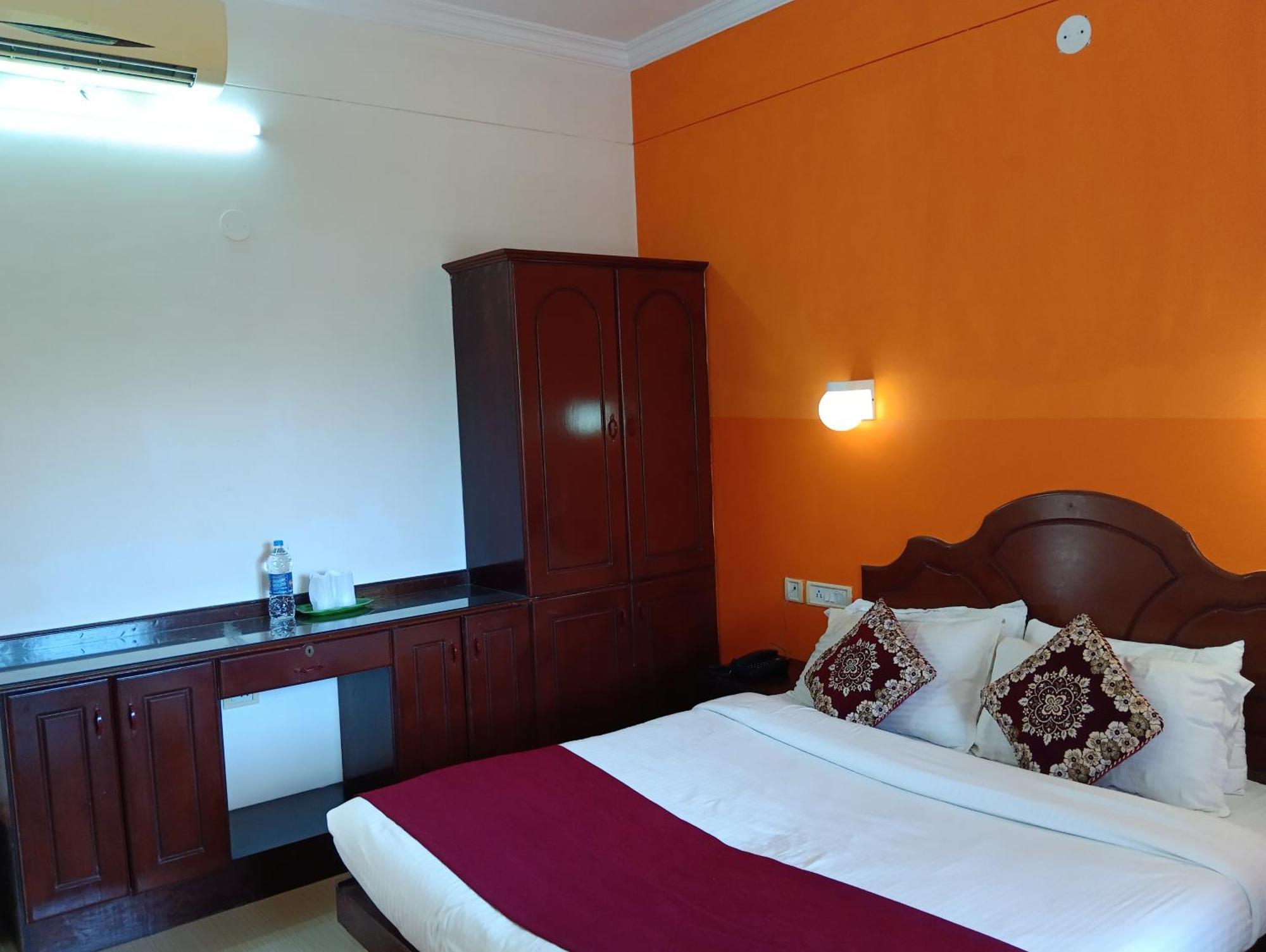 קובאלאם Vedantha Inn מראה חיצוני תמונה