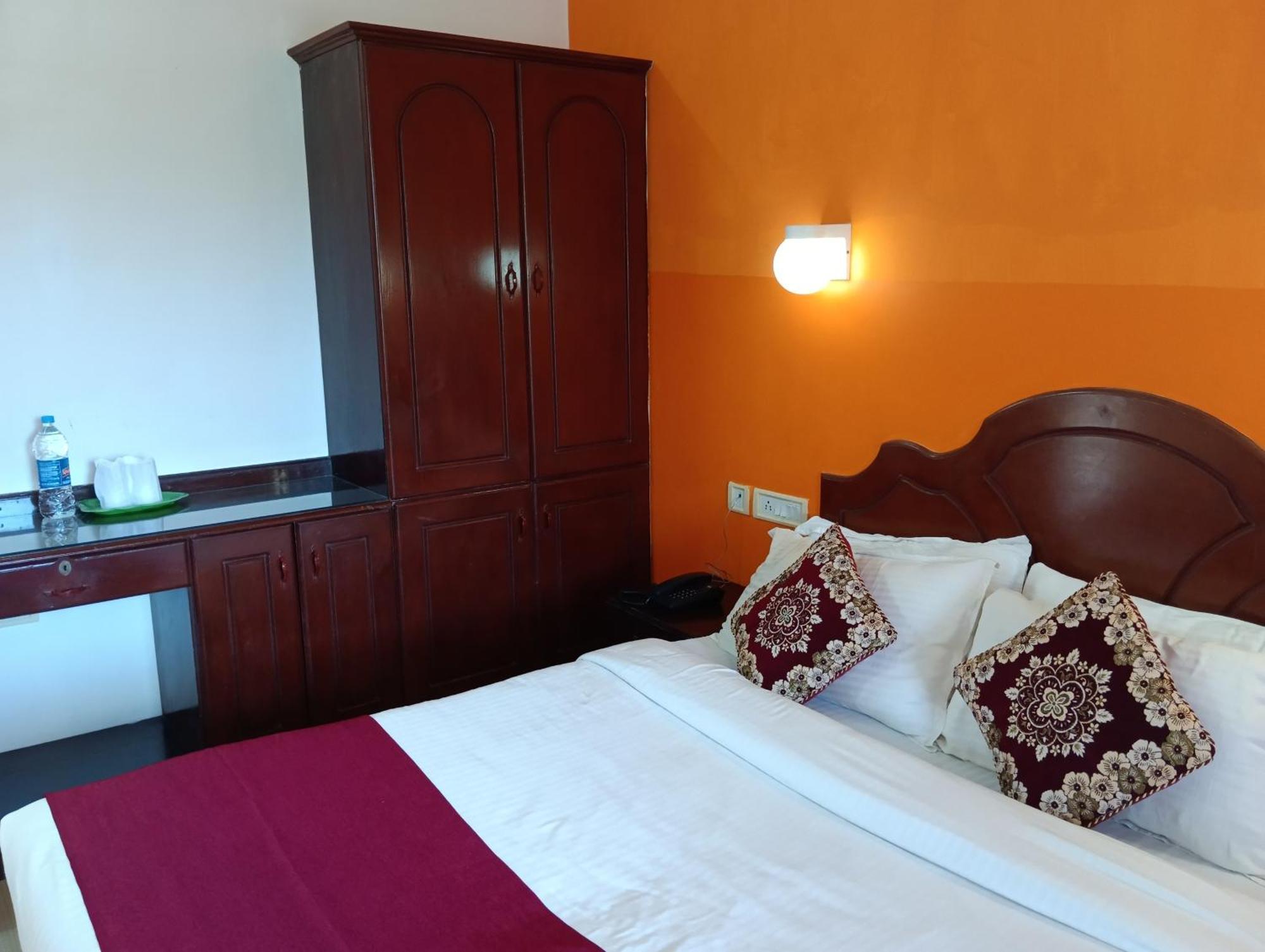 קובאלאם Vedantha Inn מראה חיצוני תמונה